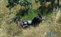 Sbalzato nella scarpata dopo lo scontro con un'auto: ferito motociclista di 60 anni a Spoltore