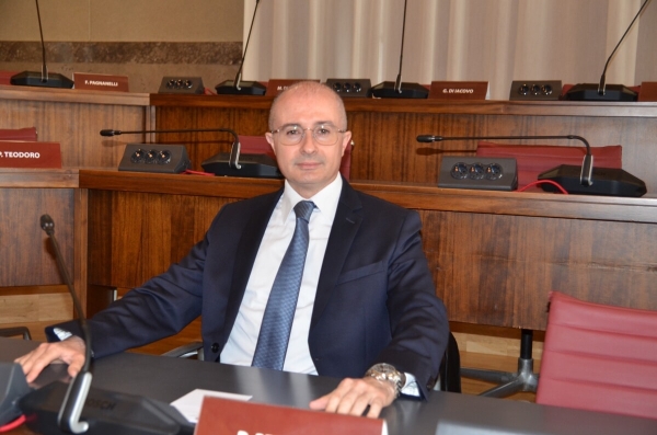 La Asl dopo la segnalazione di Pettinari sul condominio di via Lazio: "Bonifica entro 15 giorni"